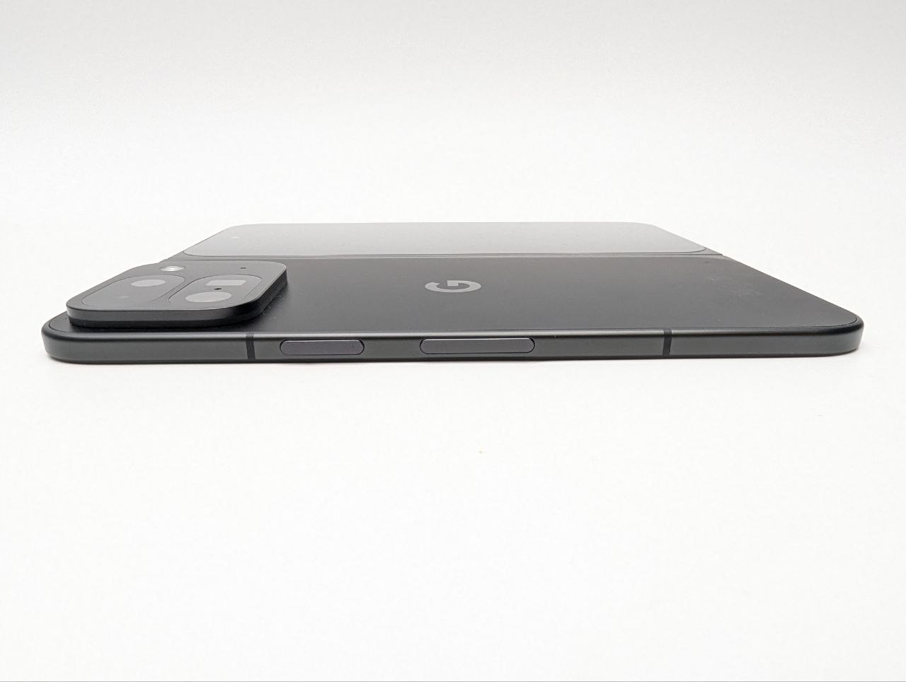 Google Pixel 9 Pro Fold 256GB Czarny (Powystawowy)