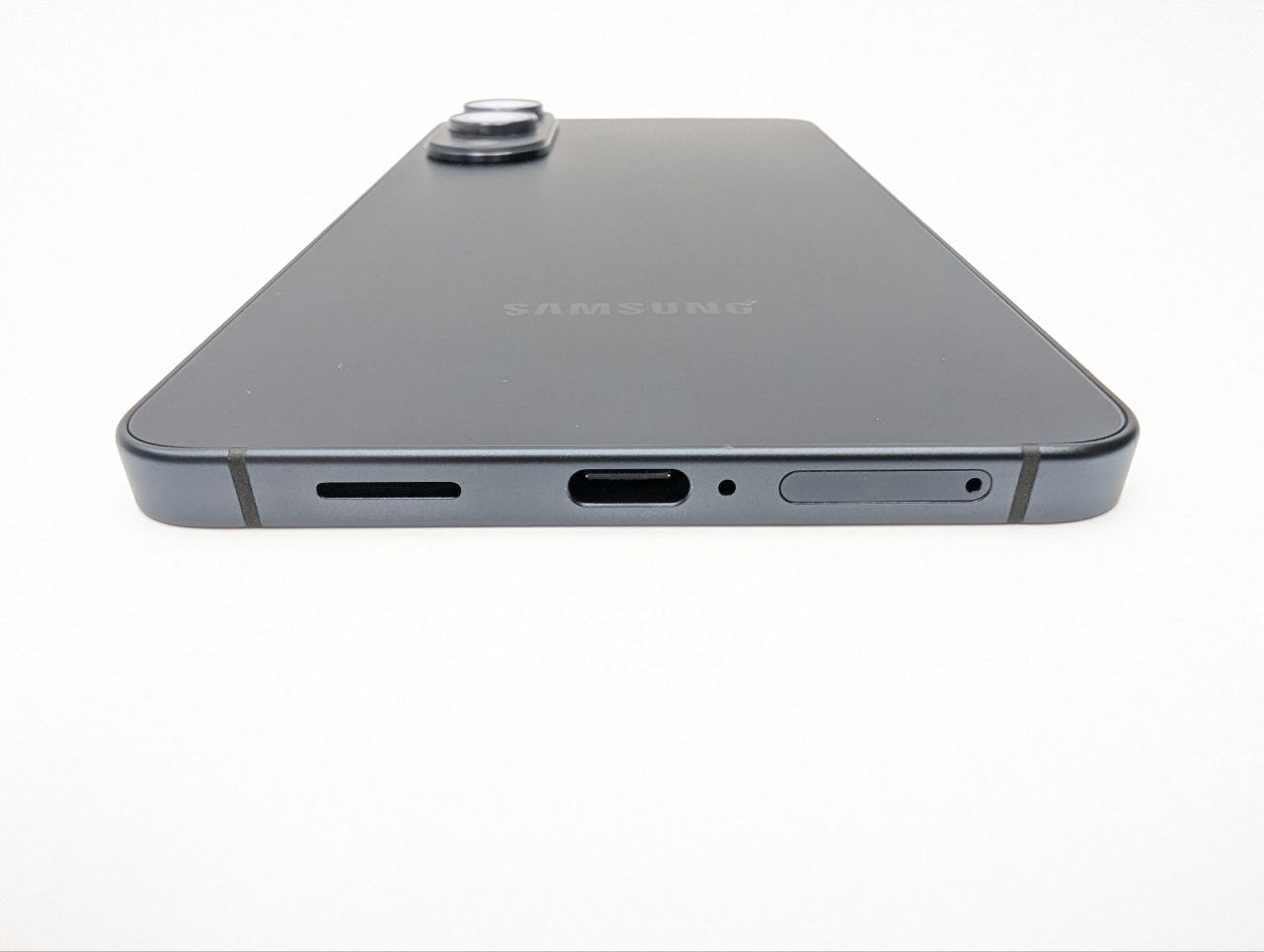 Samsung Galaxy S25 Edge 256GB Tytanowy Czarny (Powystawowy)