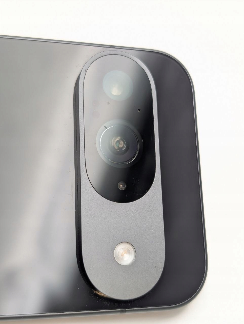 Google Pixel 9 128GB Czarny (Powystawowy)