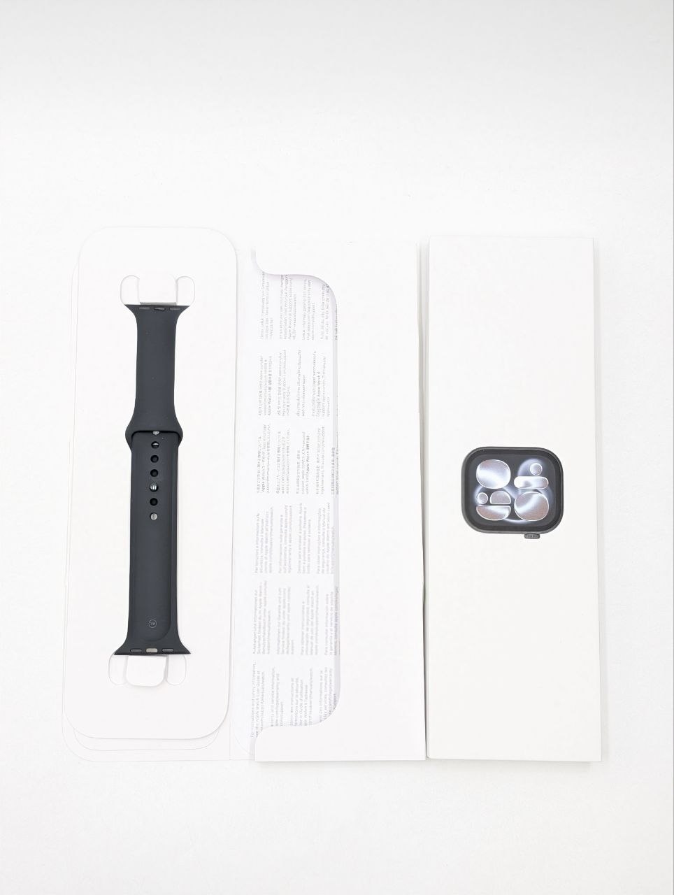 Apple Watch Series 11 GPS+Cellular 46mm Onyks Czarny z paskiem M/L (Powystawowy)