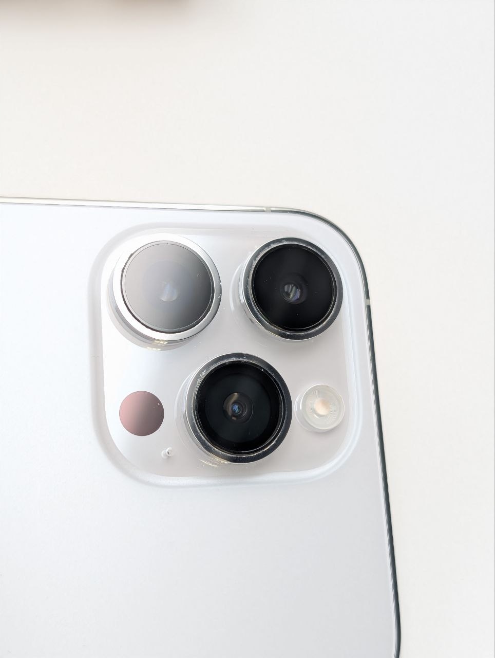 Apple iPhone 14 Pro Max 256 GB srebrny| eSim | bateria 100% (Odnowiony przez sprzedawcę)