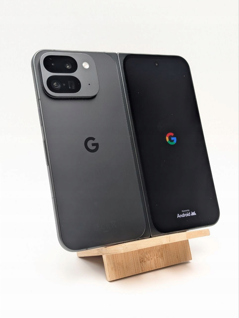 Google Pixel 9 Pro Fold 256GB Czarny (Powystawowy)