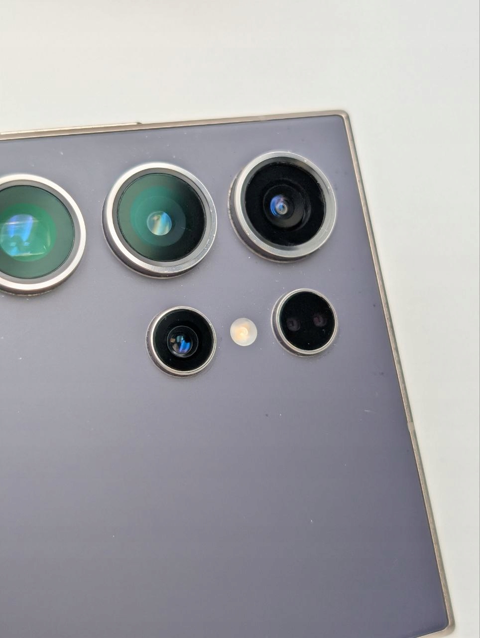 Samsung Galaxy S24 Ultra 256GB Fioletowy (Powystawowy)