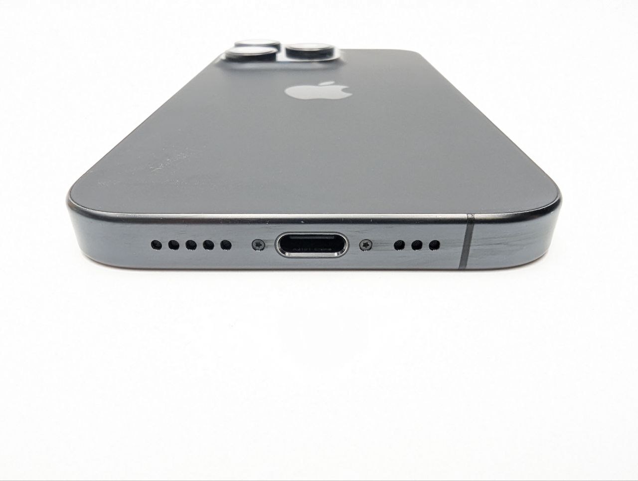 Smartfon Apple iPhone 15 Pro 8 GB / 128 GB czarny (Powystawowy)