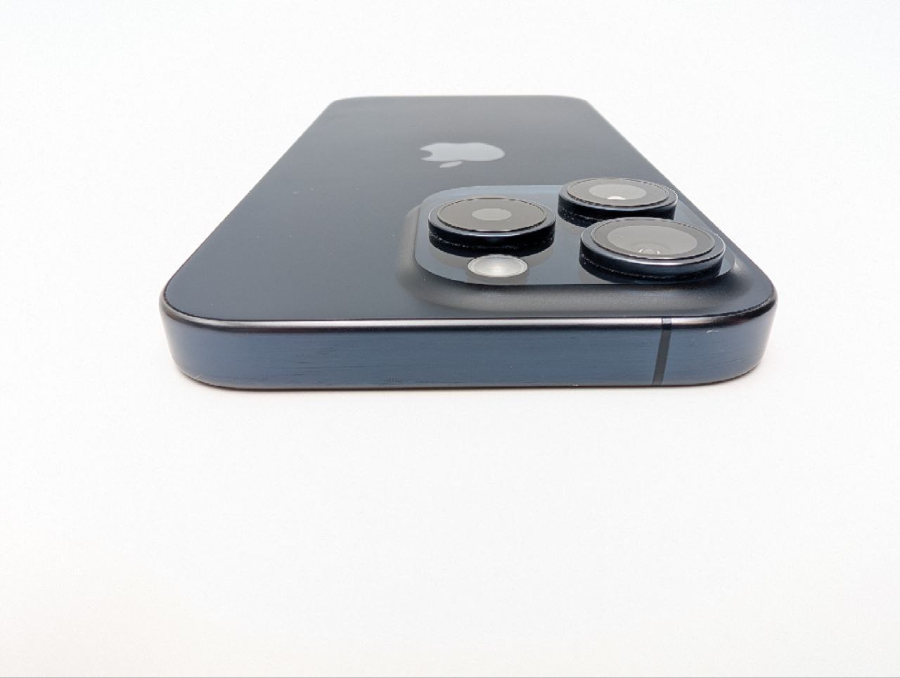 Smartfon Apple iPhone 15 Pro 8 GB / 128 GB 5G niebieski|bateria 100% (Powystawowy)