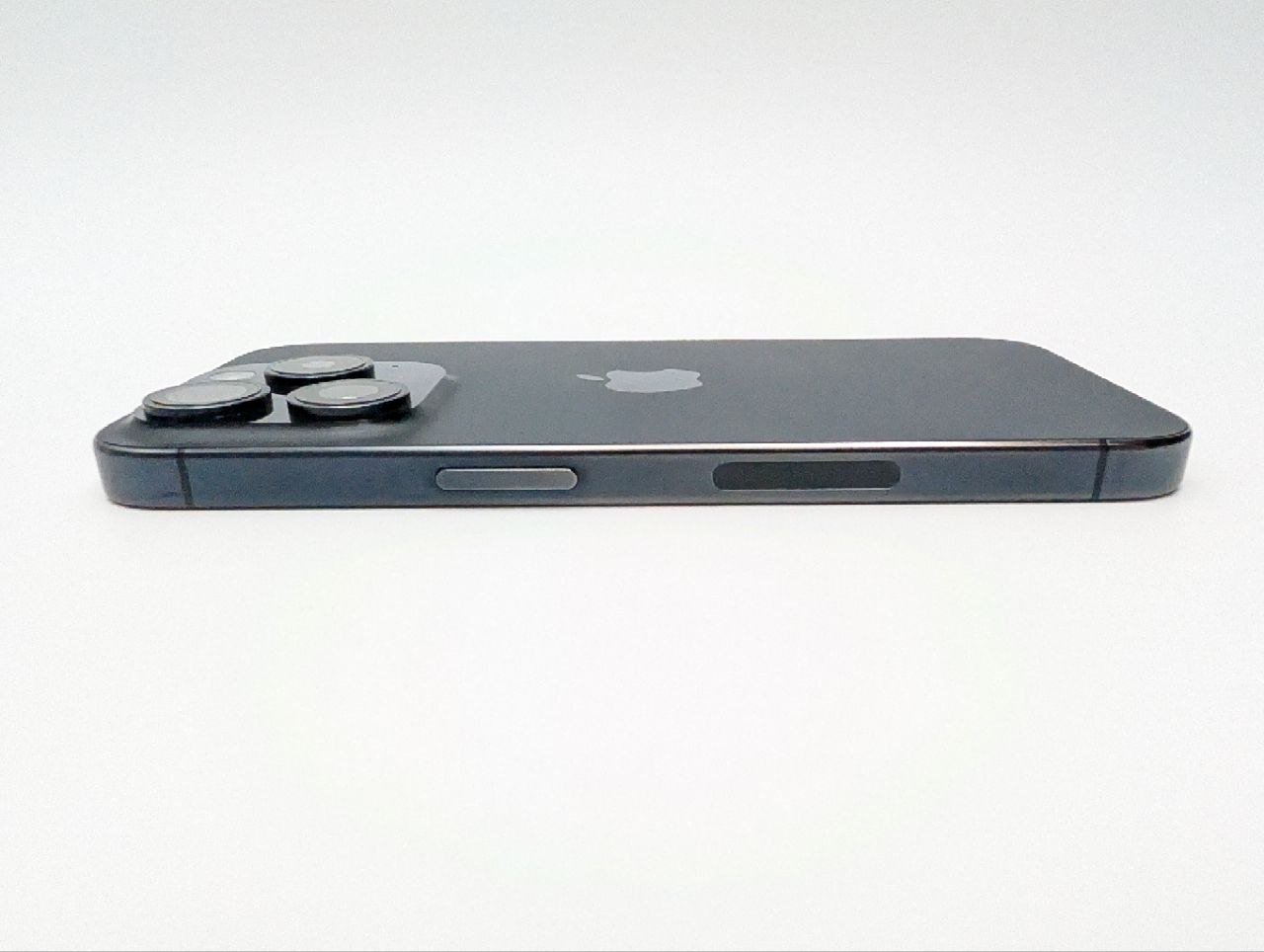 Smartfon Apple iPhone 15 Pro 8 GB / 128 GB 5G niebieski|bateria 100% (Powystawowy)