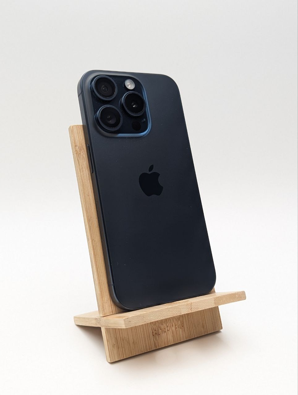 Apple iPhone 15 Pro 128GB Niebieski | eSim | bateria 100% (Powystawowy)