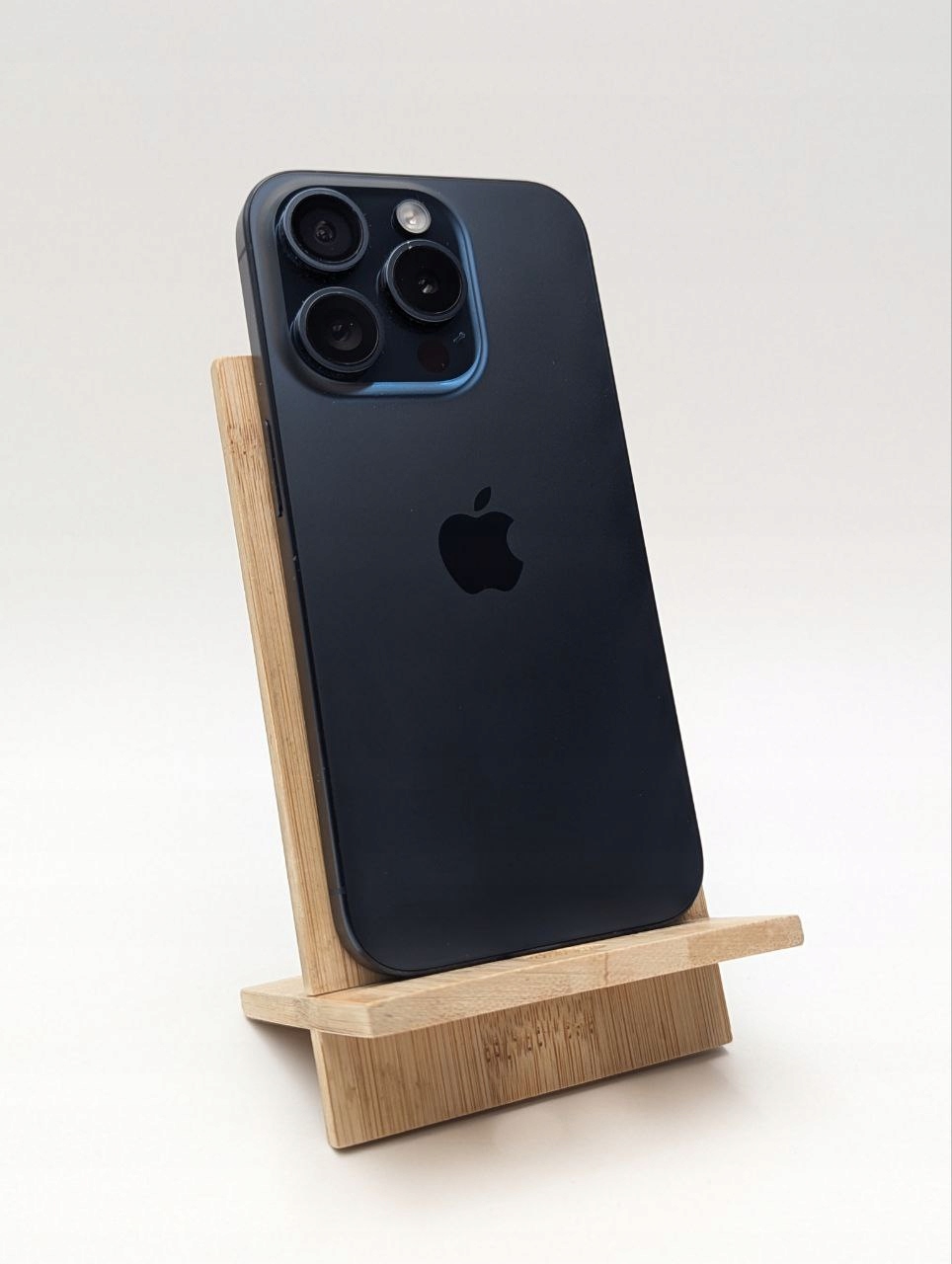 Smartfon Apple iPhone 15 Pro 8 GB / 128 GB 5G niebieski (Powystawowy)