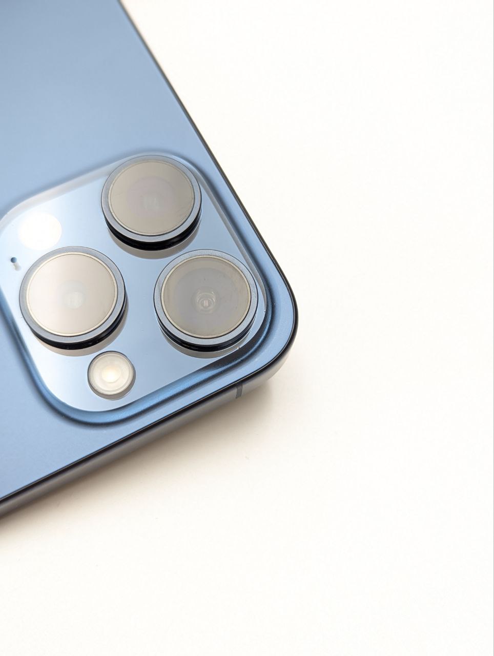 Apple iPhone 15 Pro 256GB niebieski| eSim (Używany)