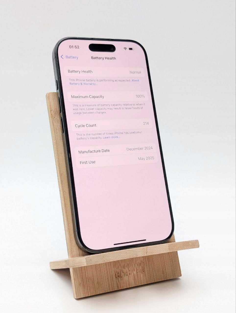 Apple iPhone 16 Pro 128 GB czarny (Powystawowy)