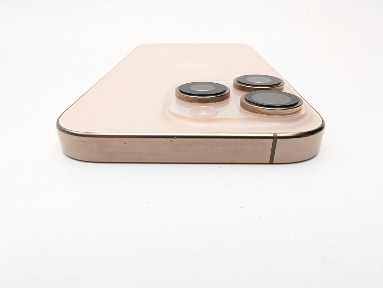 Apple iPhone 16 Pro 128GB Tytan Pustynny (Używany)