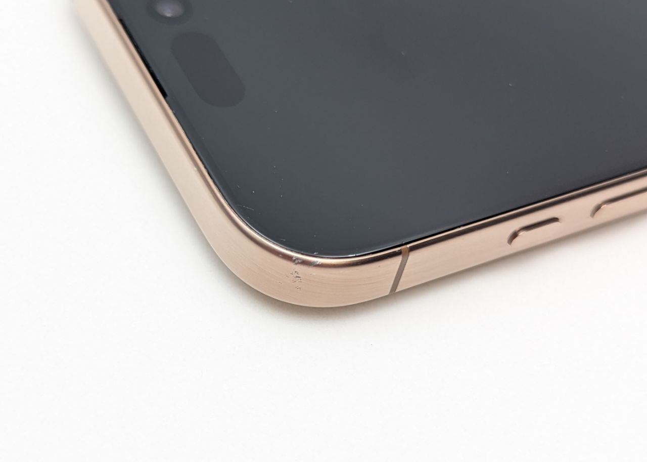 Apple iPhone 16 Pro 128GB Tytan Pustynny | bateria 100% | Jak Nowy (Powystawowy)