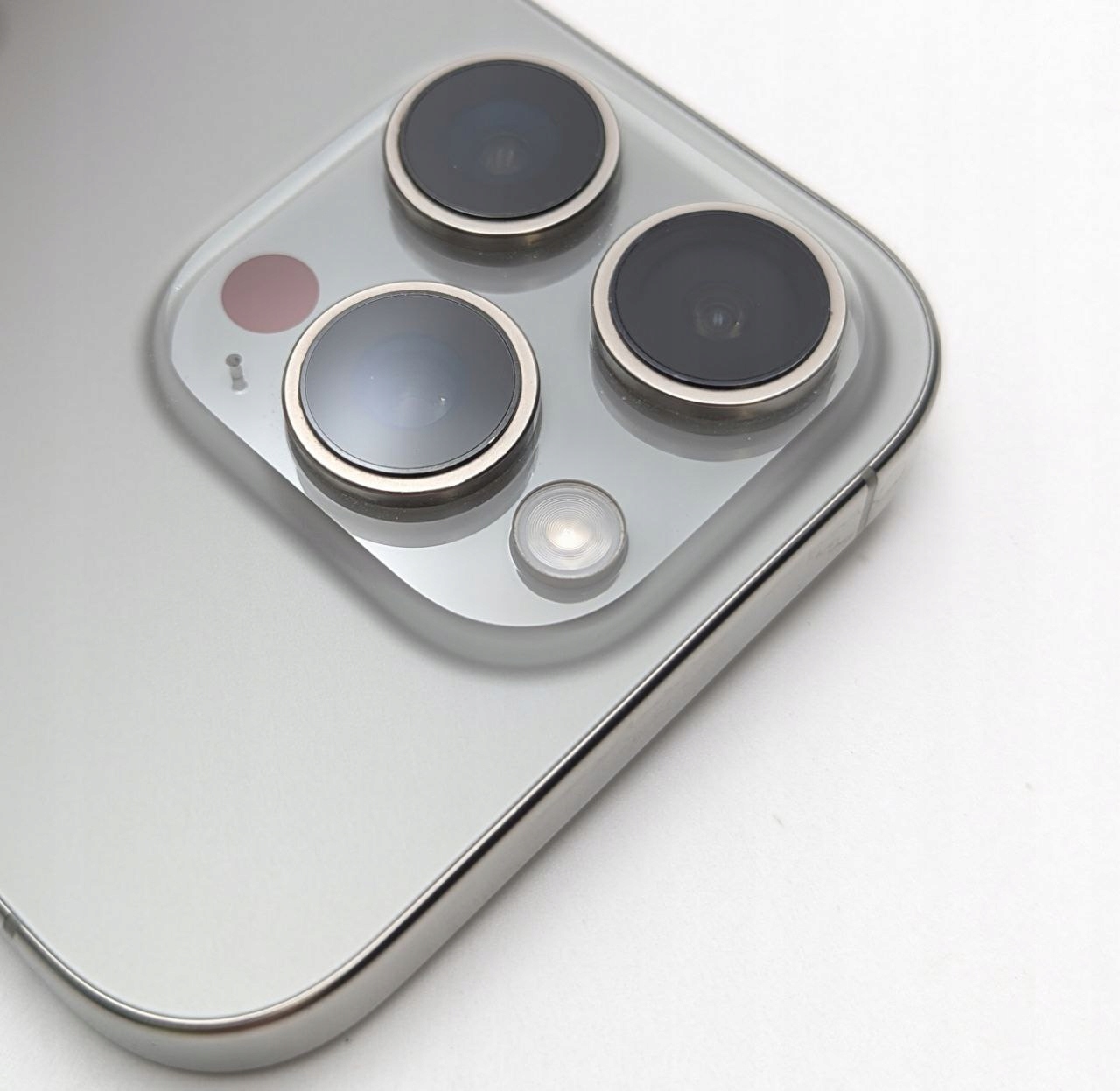 Apple iPhone 16 Pro 256 GB Tytan naturalny| eSim| bateria 100% (Używany)