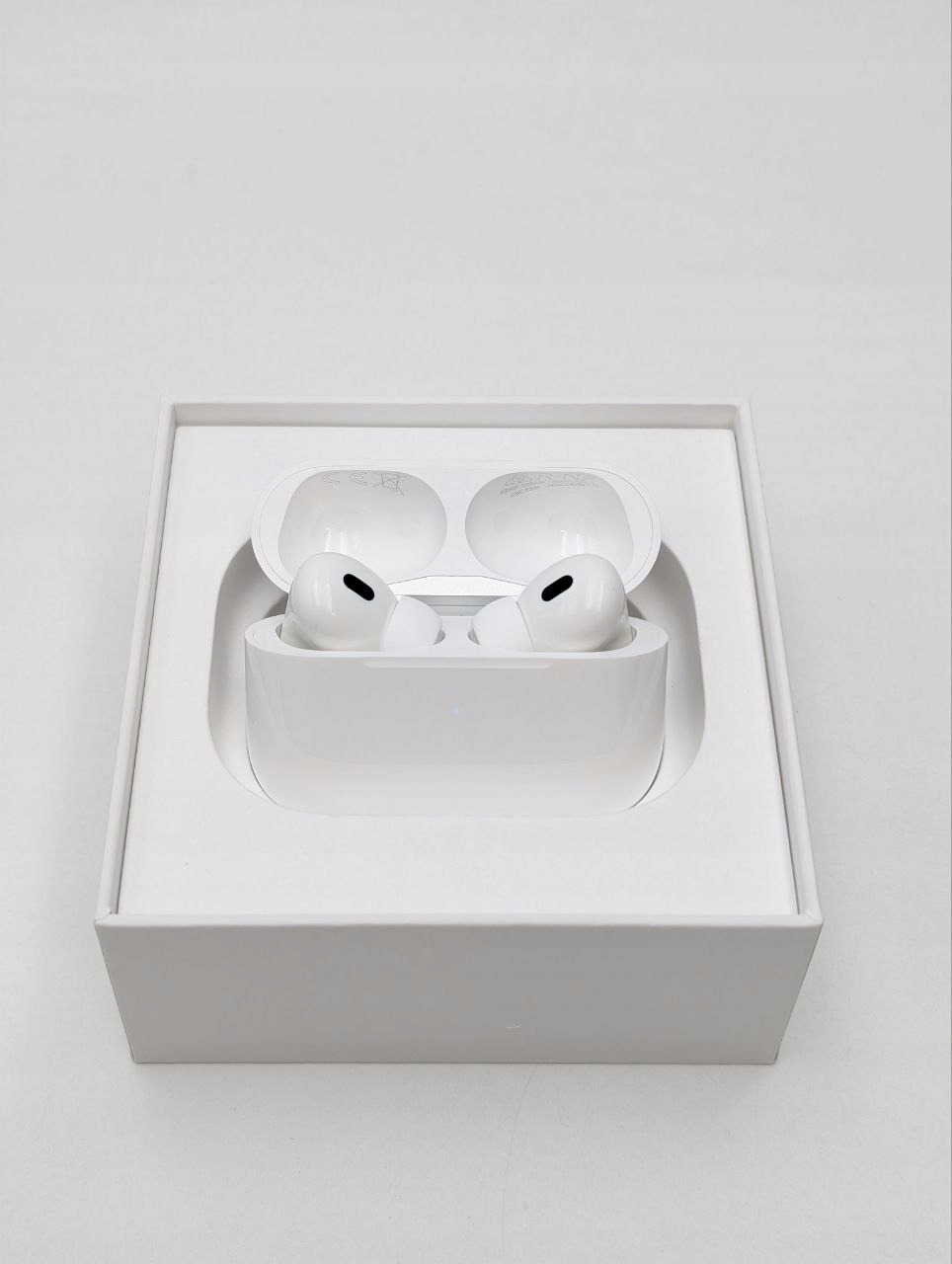 Słuchawki bezprzewodowe dokanałowe Apple AirPods Pro 2 gen (Odnowiony przez producenta)