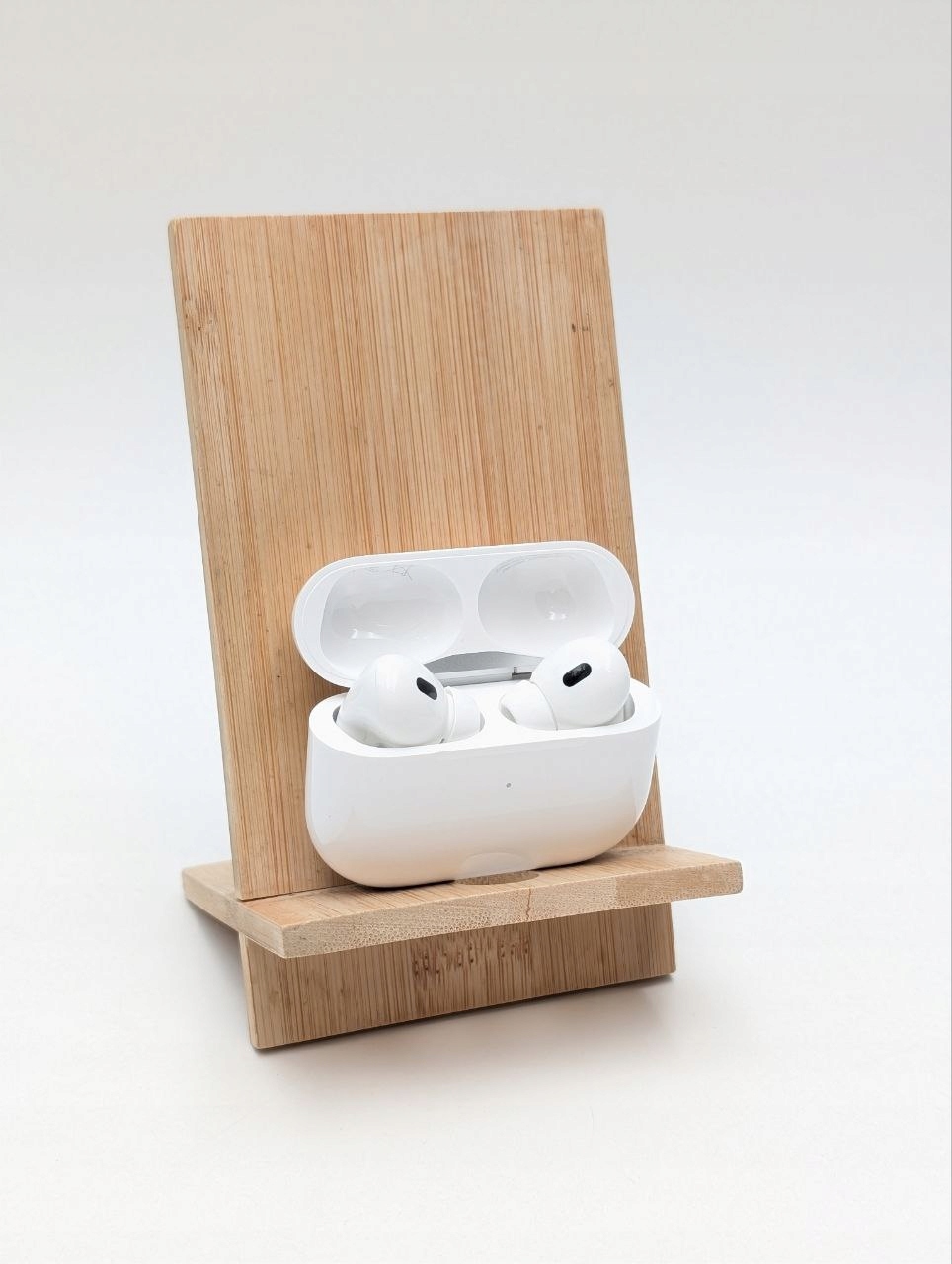 Słuchawki bezprzewodowe dokanałowe Apple AirPods Pro 2 gen (Odnowiony przez producenta)