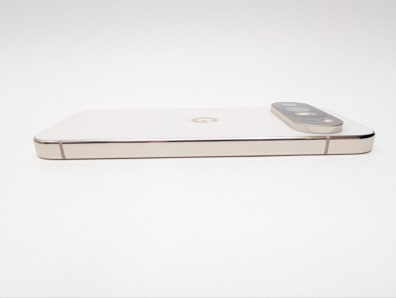 Google Pixel 10 Pro 128 GB Porcelanowy | jak nowy (Powystawowy)