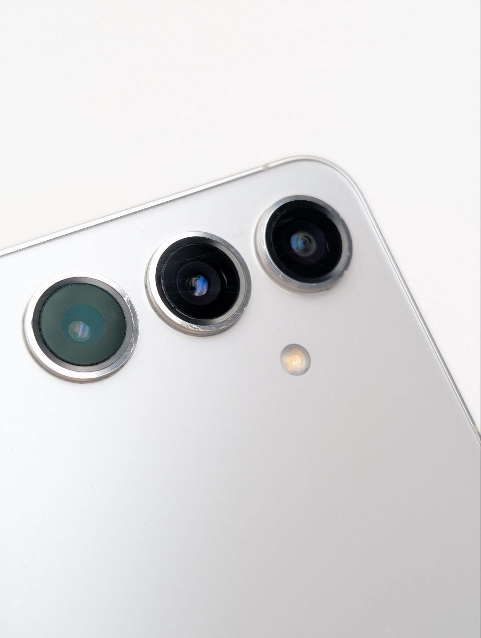 Samsung Galaxy S24 128GB srebrny (Używany)