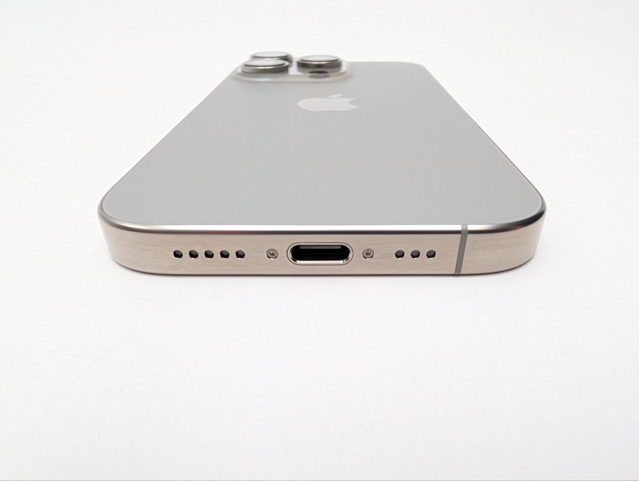 Apple iPhone 16 Pro 256GB Tytan Naturalny | bateria 100% (Powystawowy)