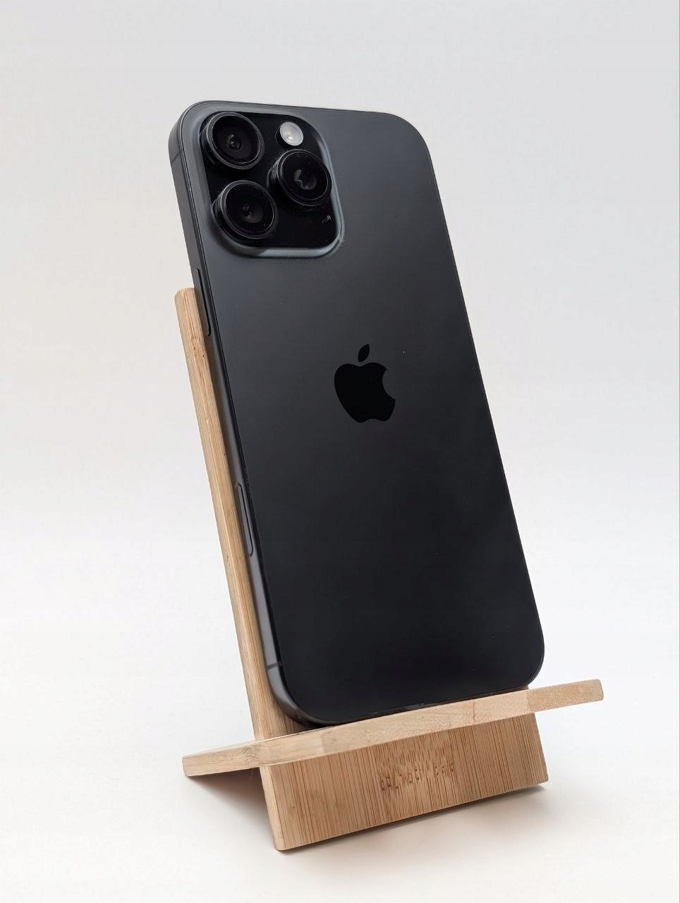 Apple iPhone 16 Pro Max 256GB Tytan Czarny| bateria 100% (Powystawowy)