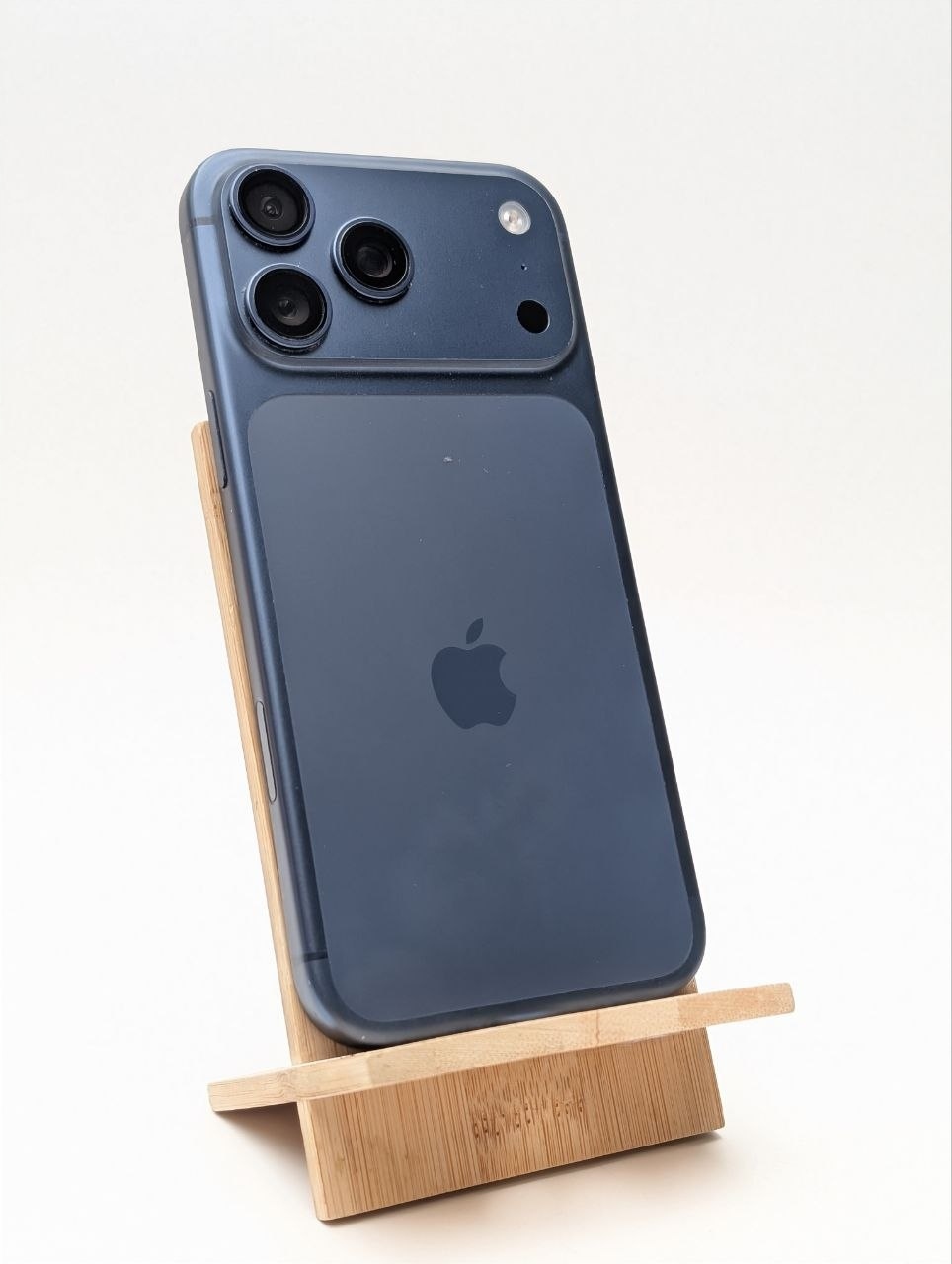 Apple iPhone 17 Pro Max 256 GB Głębinowy błękit | eSim | bateria 100% (Używany)