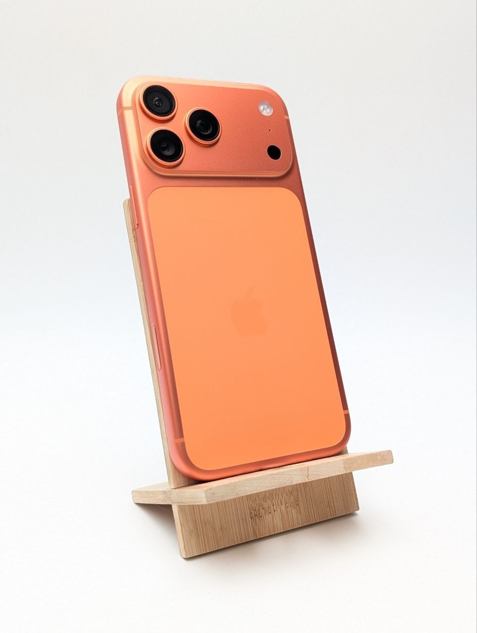 Apple iPhone 17 Pro Max 256 GB Kosmiczny pomarańcz | eSim | bateria 100% (Powystawowy)