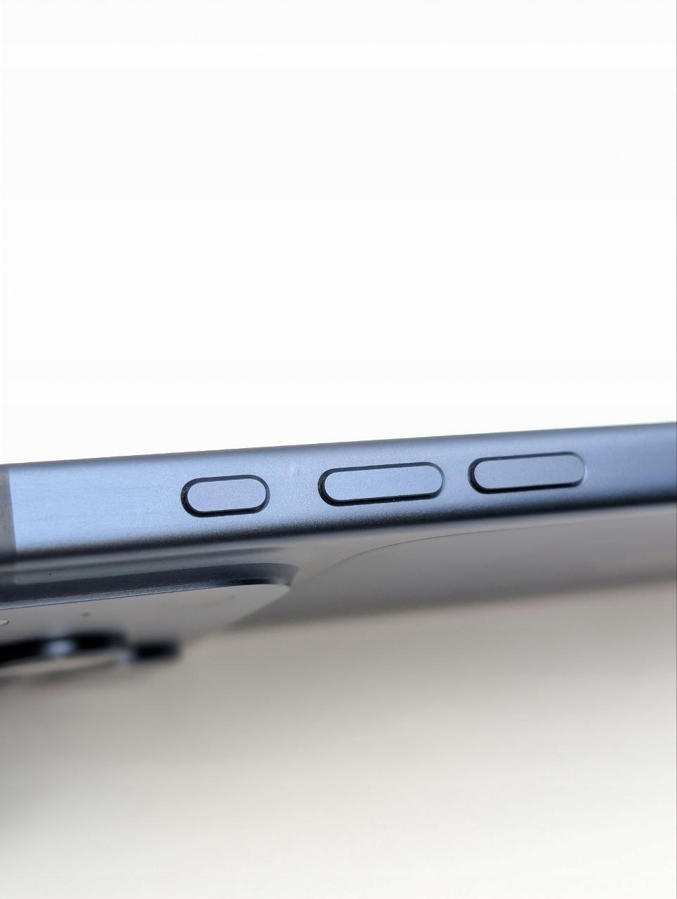 Apple iPhone 17 Pro 256 GB Głębinowy błękit | eSim | bateria 100% (Powystawowy)