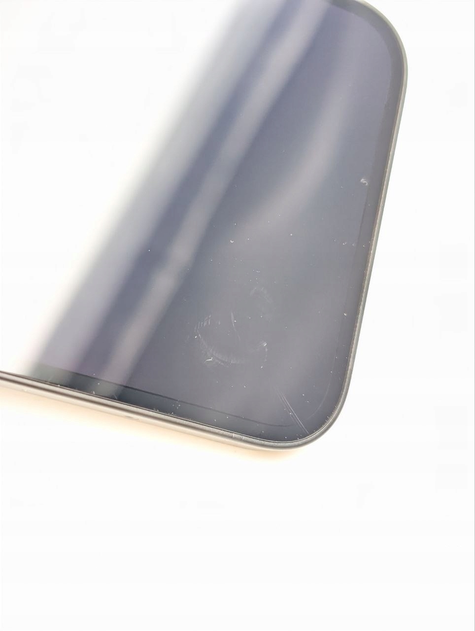 Apple iPhone 16e 128 GB czarny | bateria 100% (Powystawowy)