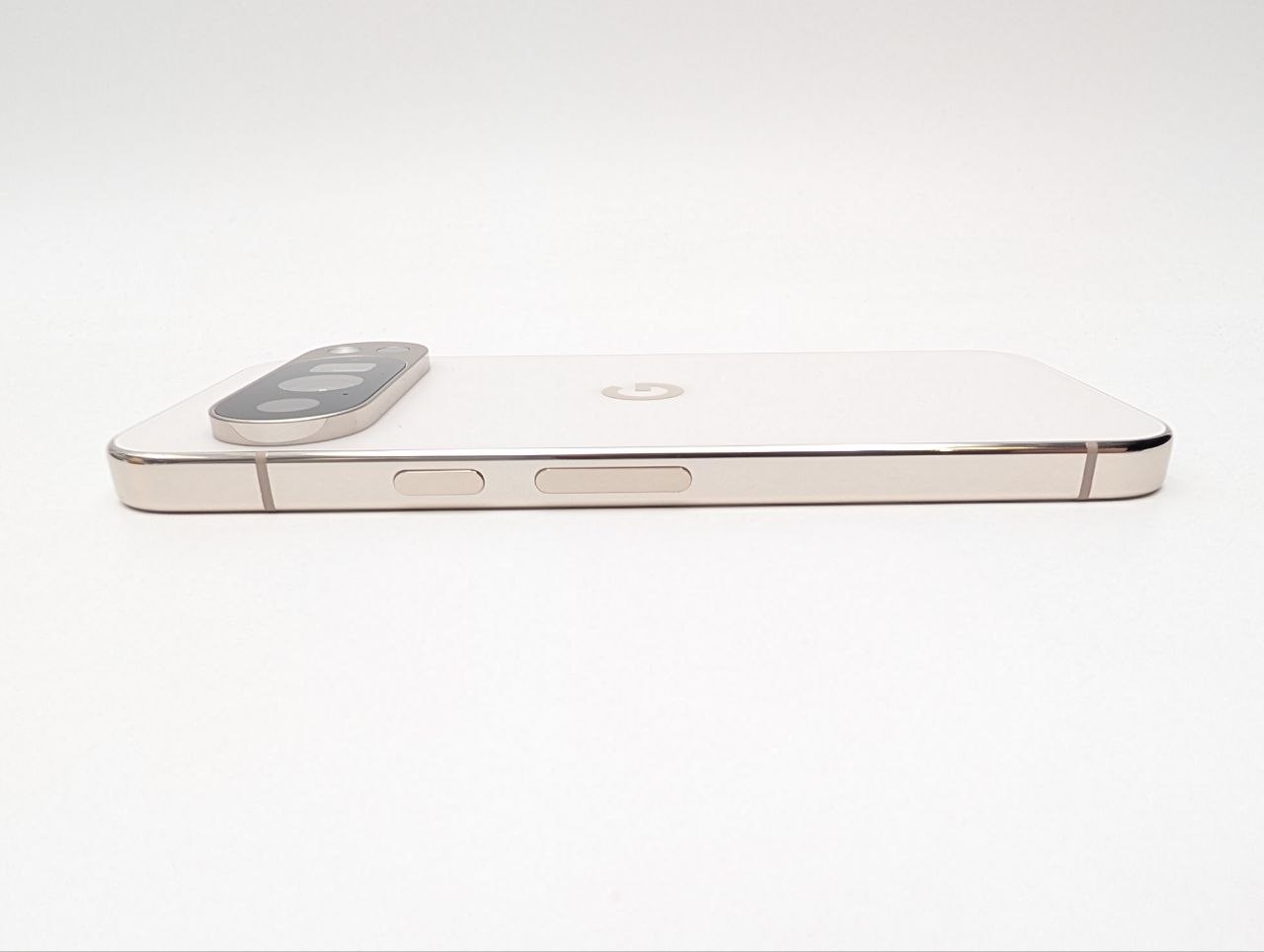 Google Pixel 10 Pro 256GB Porcelanowy (Powystawowy)