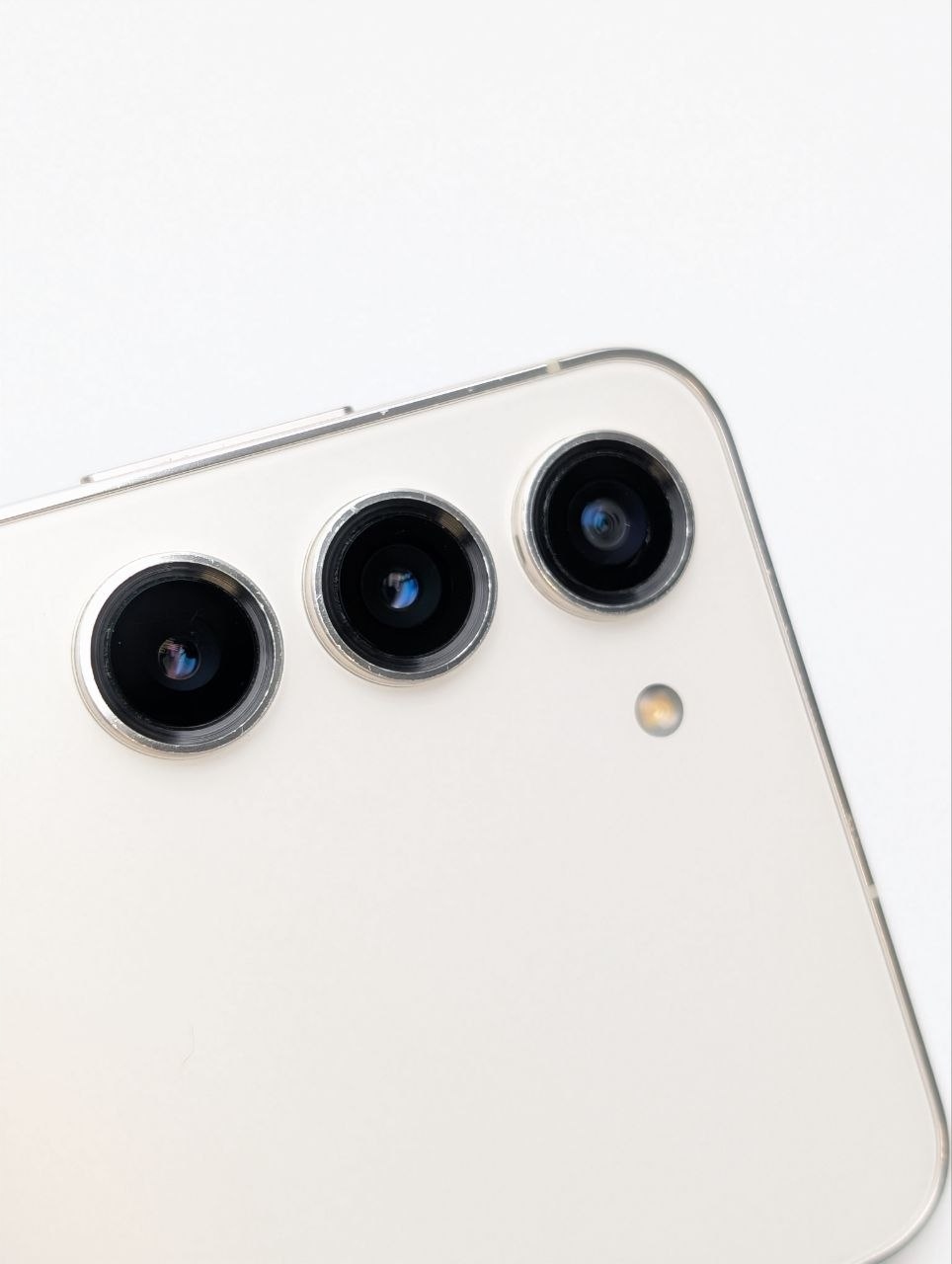 Samsung Galaxy S23 128GB beżowy (Powystawowy)