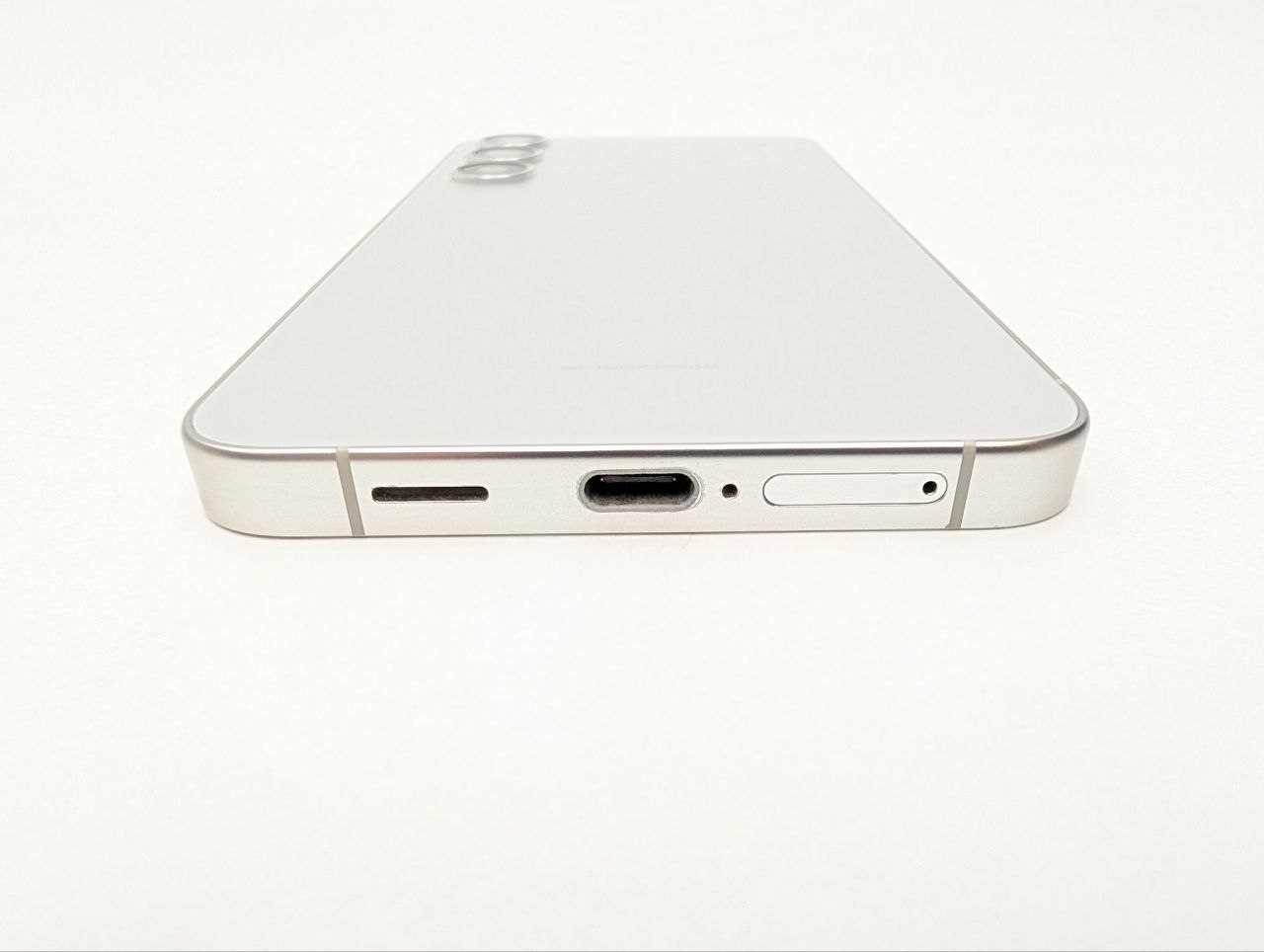 Samsung Galaxy S24 Plus 256GB Srebrny (Powystawowy)