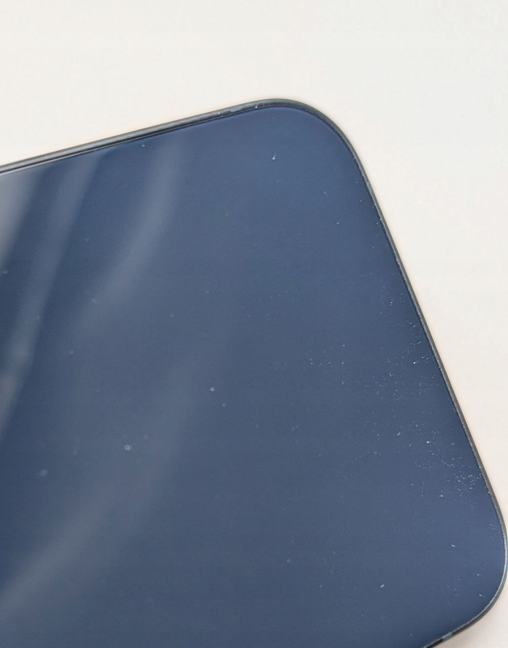 Apple iPhone 14 256GB czarny | eSim | bateria 100% (Powystawowy)