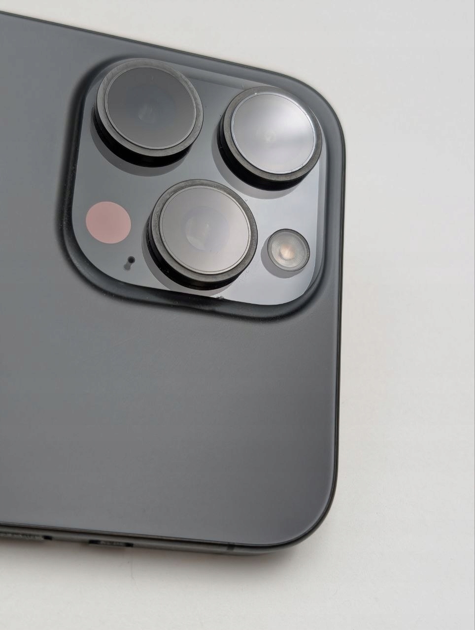 Apple iPhone 15 Pro Max 512GB czarny | eSIM | bateria 100% (Powystawowy)