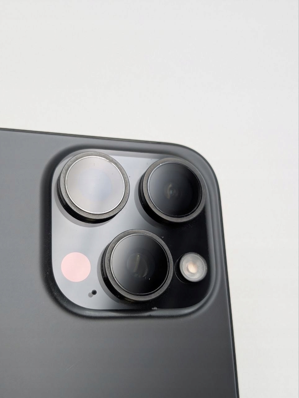 Apple iPhone 15 Pro Max 512GB czarny | eSIM | bateria 100% (Powystawowy)