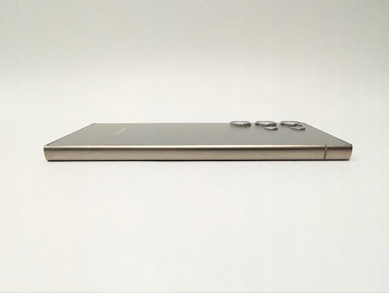 Samsung Galaxy S24 Ultra 256GB srebrny (Powystawowy)