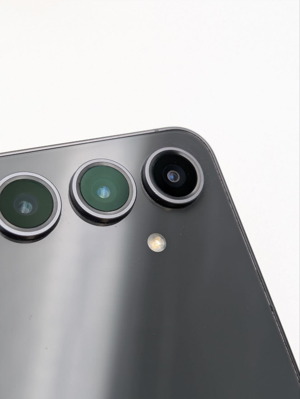 Samsung Galaxy S24 FE 128GB Czarny (Powystawowy)