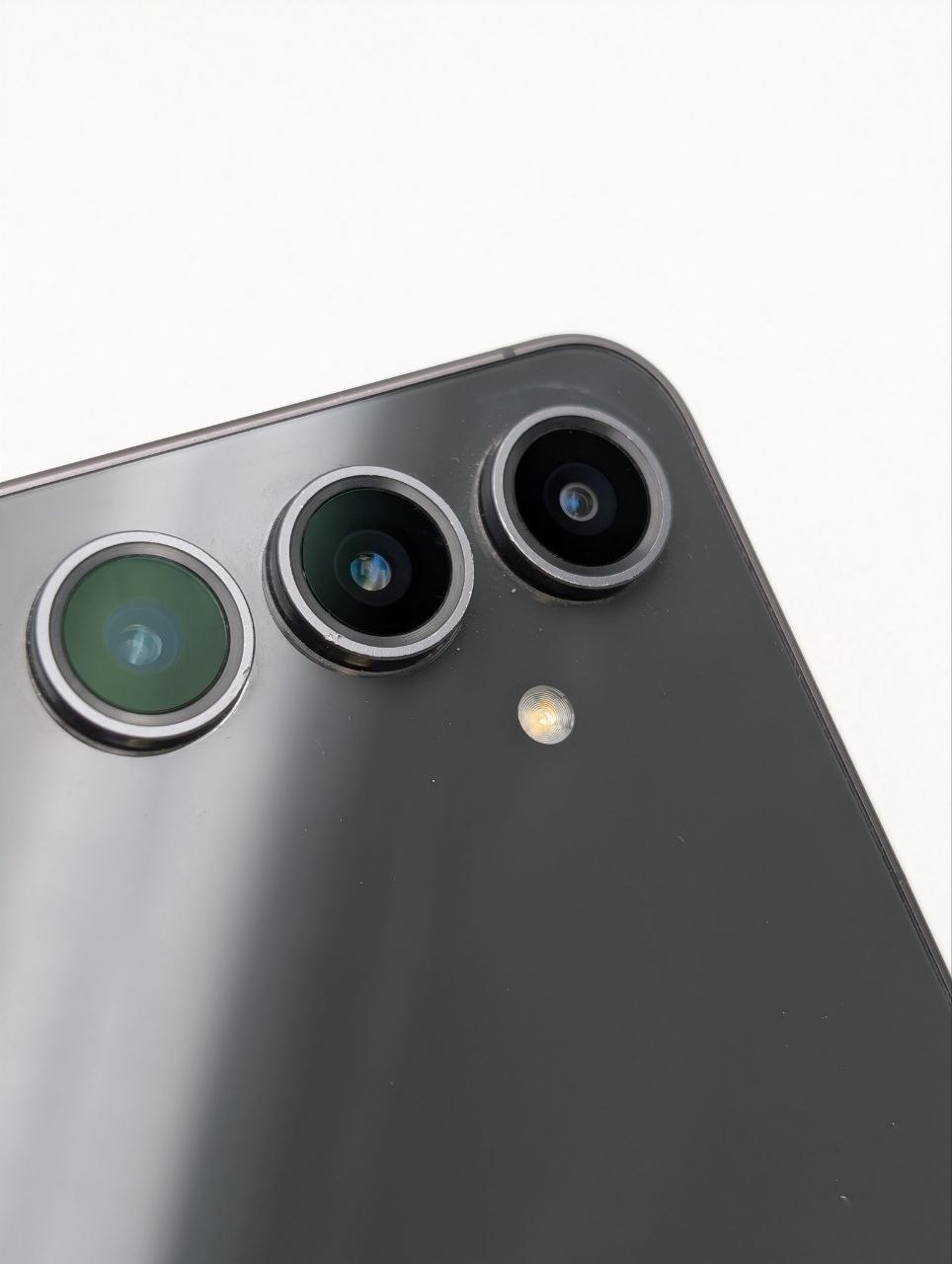 Samsung Galaxy S24 FE 128GB Czarny (Powystawowy)