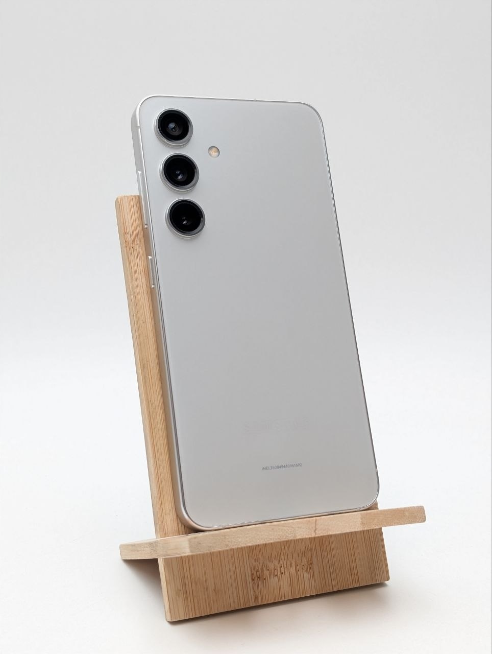 Samsung Galaxy S24 128GB Srebrny (Powystawowy)