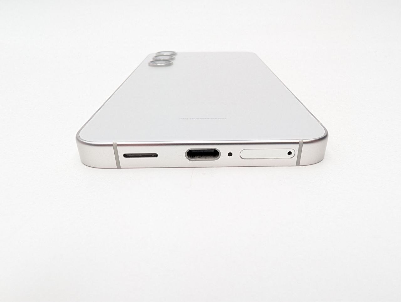 Samsung Galaxy S24 128GB Srebrny (Powystawowy)