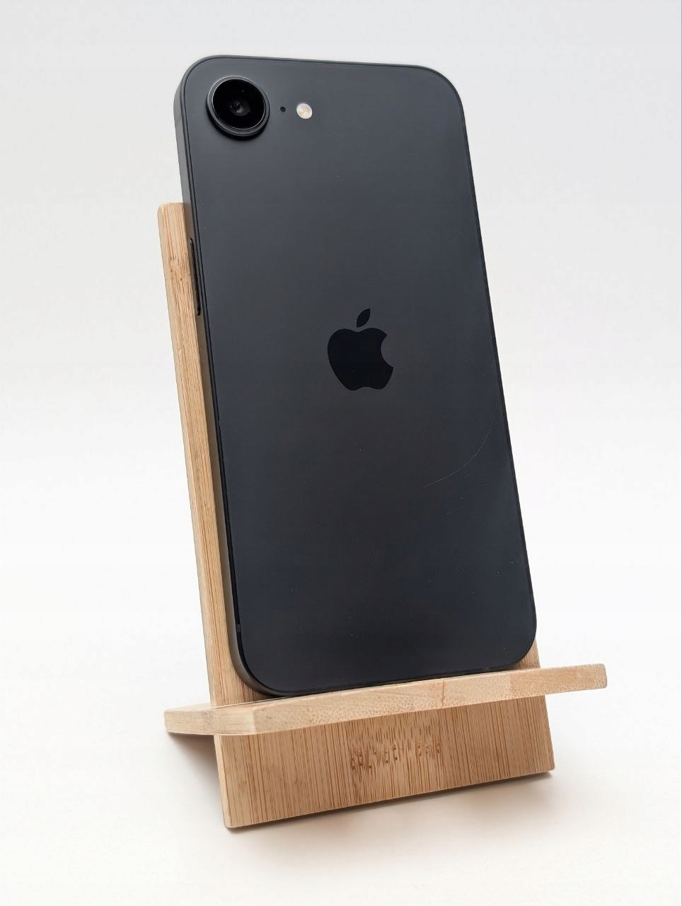 Apple iPhone 16e 128 GB czarny | bateria 100% (Powystawowy)