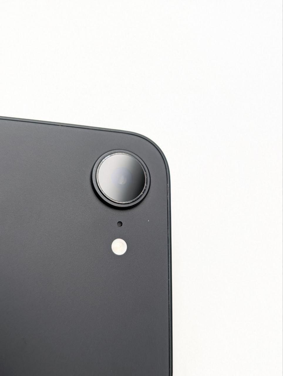 Apple iPhone 16e 128 GB czarny | bateria 100% (Używany)