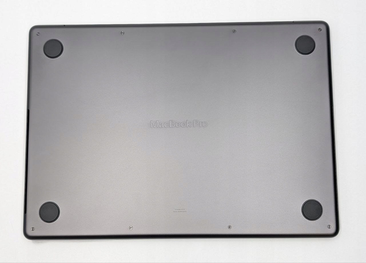 Apple MacBook Pro 14,2" M4 16GB / 1TB Gwiezdna Сzerń | OUTLET (Po zwrocie)