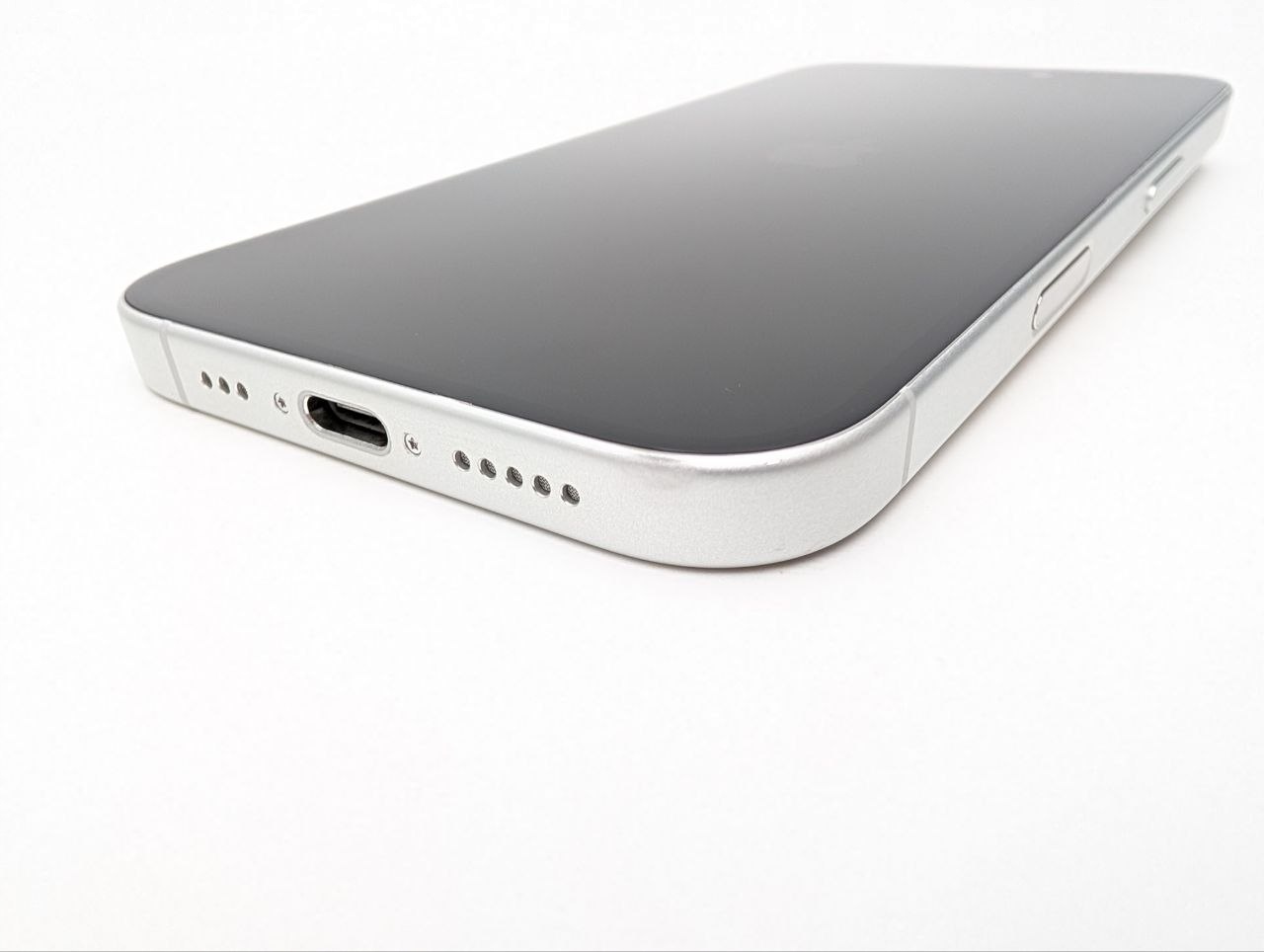 Apple iPhone 16 128GB biały (Powystawowy)