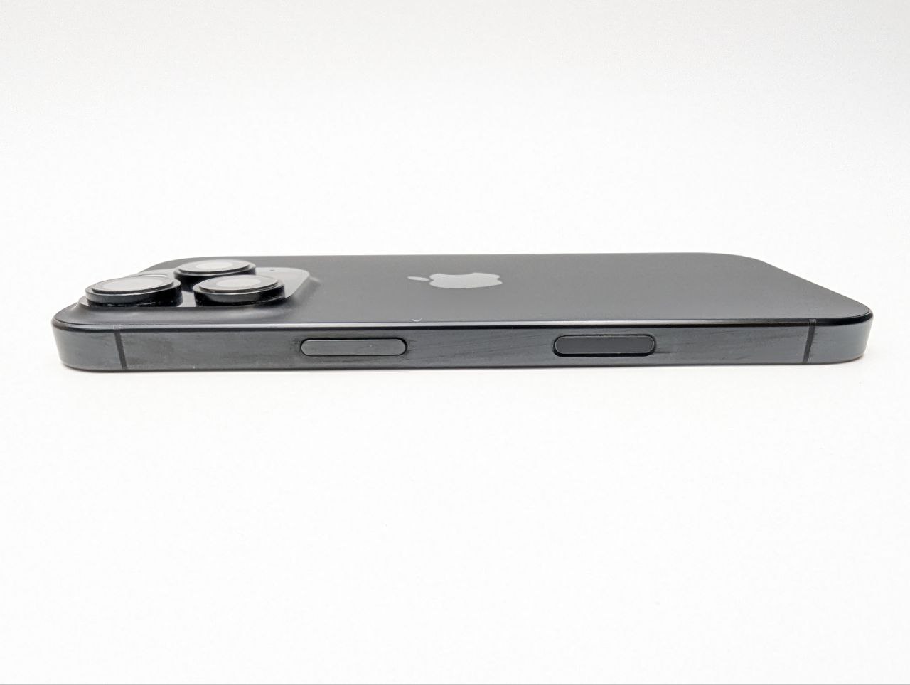 Apple iPhone 16 Pro 128GB Tytan Czarny| eSim (Używany)