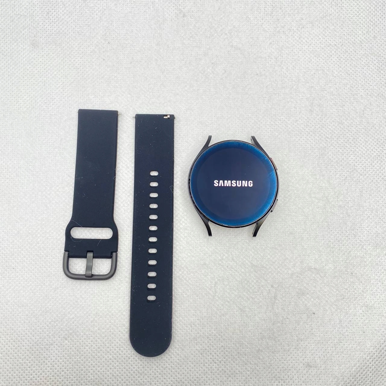 Samsung Galaxy Watch 2024 4 44mm R870