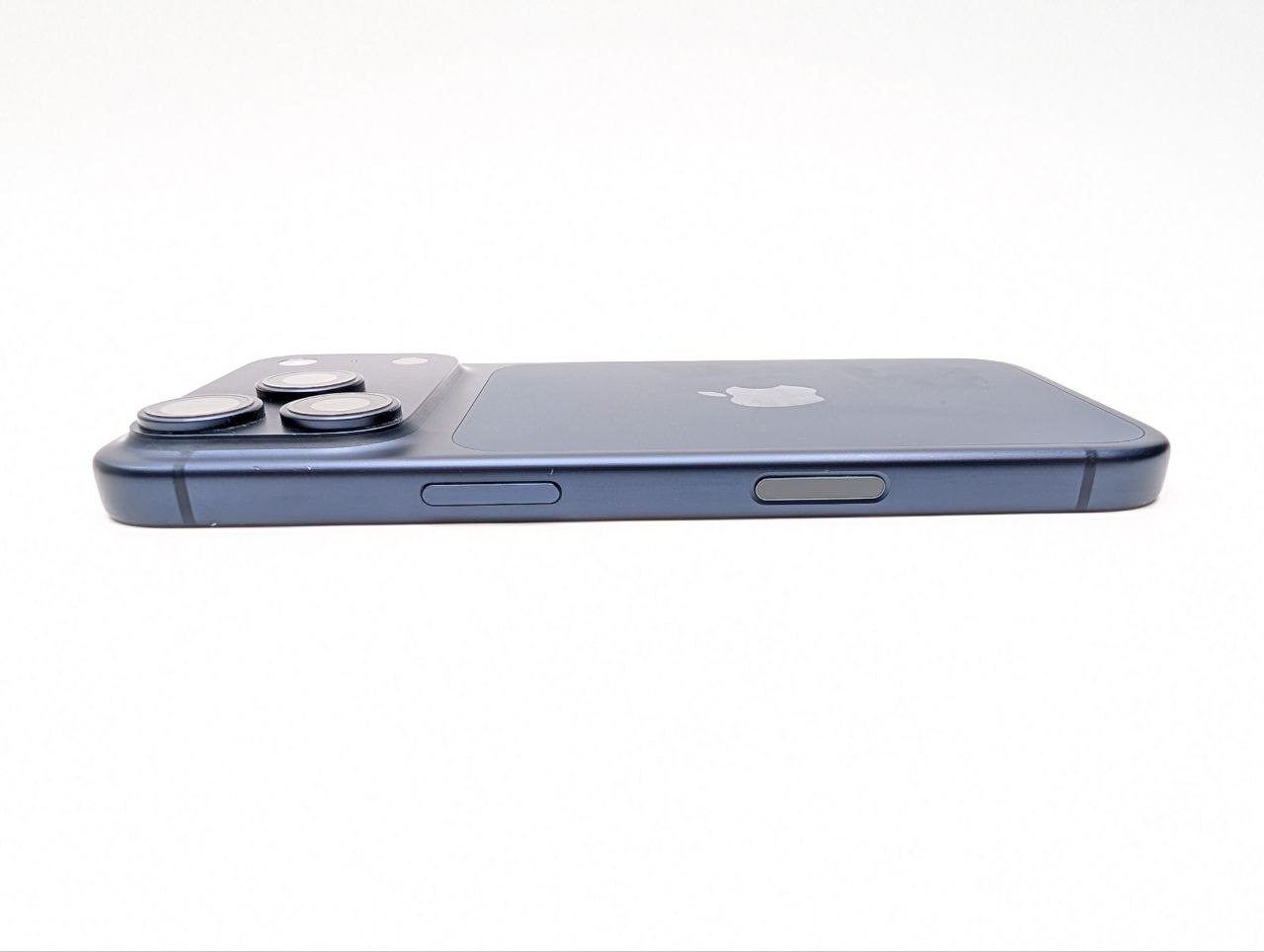 Apple iPhone 17 Pro 256 GB Głębinowy błękit | eSim | bateria 100% (Powystawowy)
