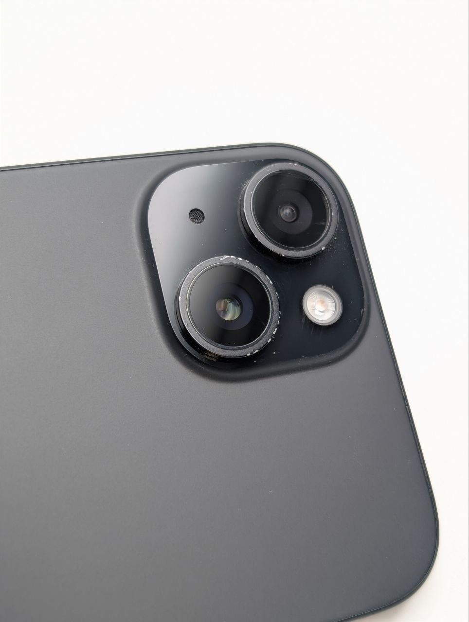 Apple iPhone 15 128GB Czarny (Powystawowy)