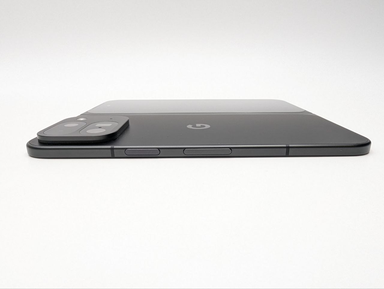 Google Pixel 9 Pro Fold 256GB Czarny (Powystawowy)