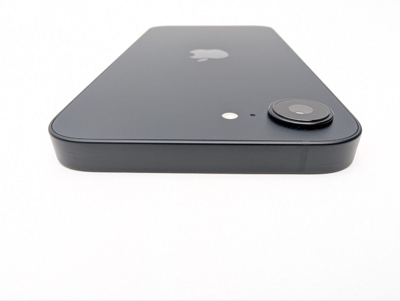 Apple iPhone 16e 128 GB czarny | bateria 100% (Powystawowy)