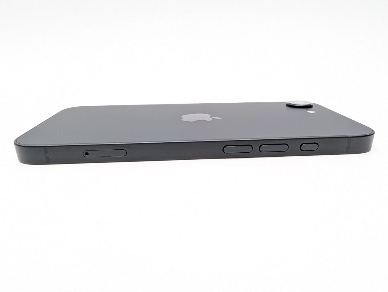 Apple iPhone 16e 128 GB czarny | bateria 100% (Powystawowy)