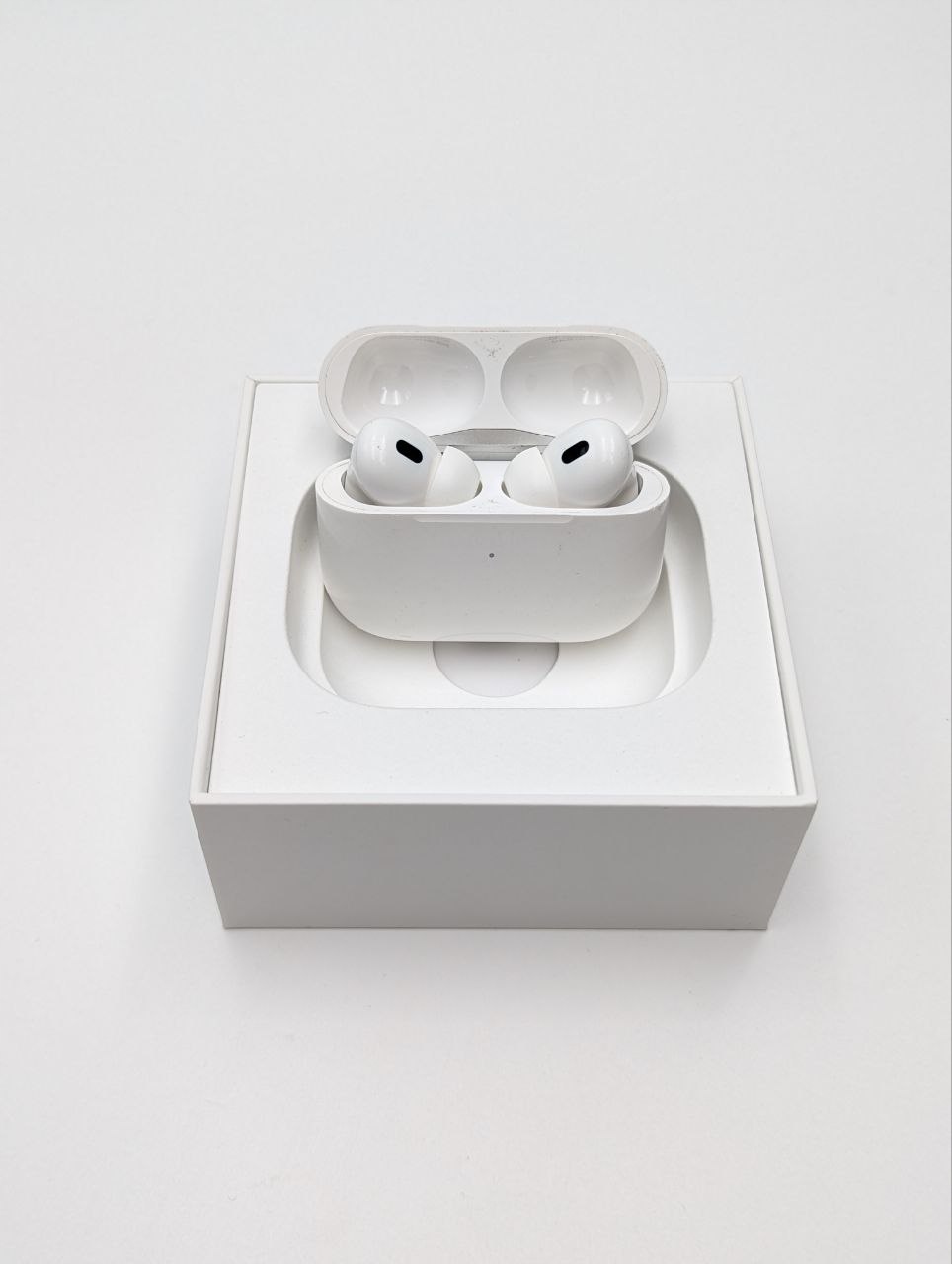 thumb Słuchawki bezprzewodowe dokanałowe Apple AirPods Pro (2 gen) lightning (Używany)